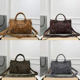 Picture of Balenciaga Handbags _SKUfw212759472fw
